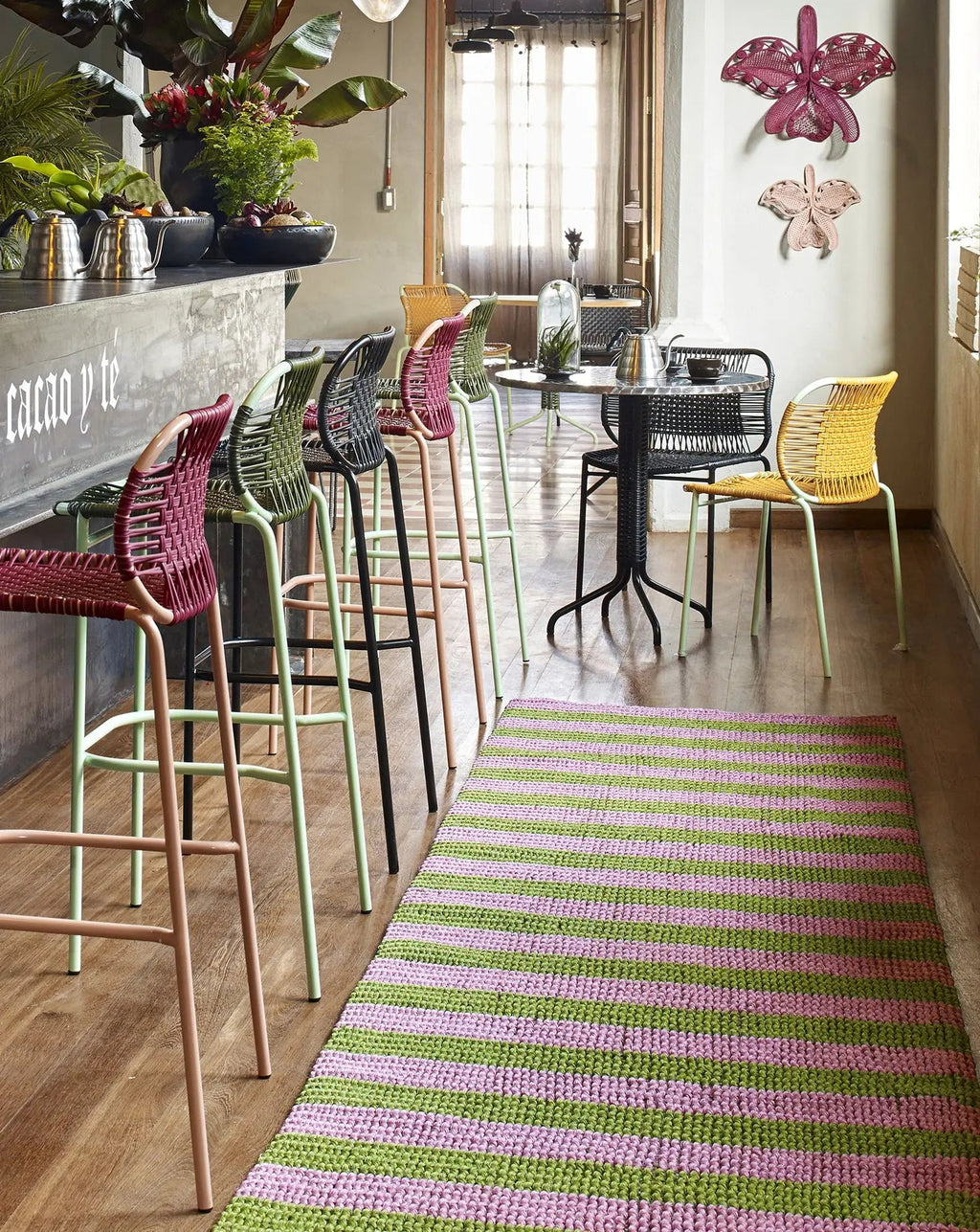 Tabouret de bar vert olive