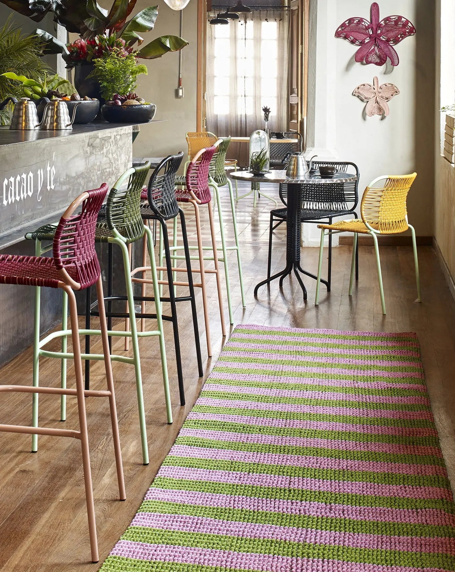 Tabouret de bar vert olive
