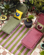 Lit de repos vert olive et vert pastel